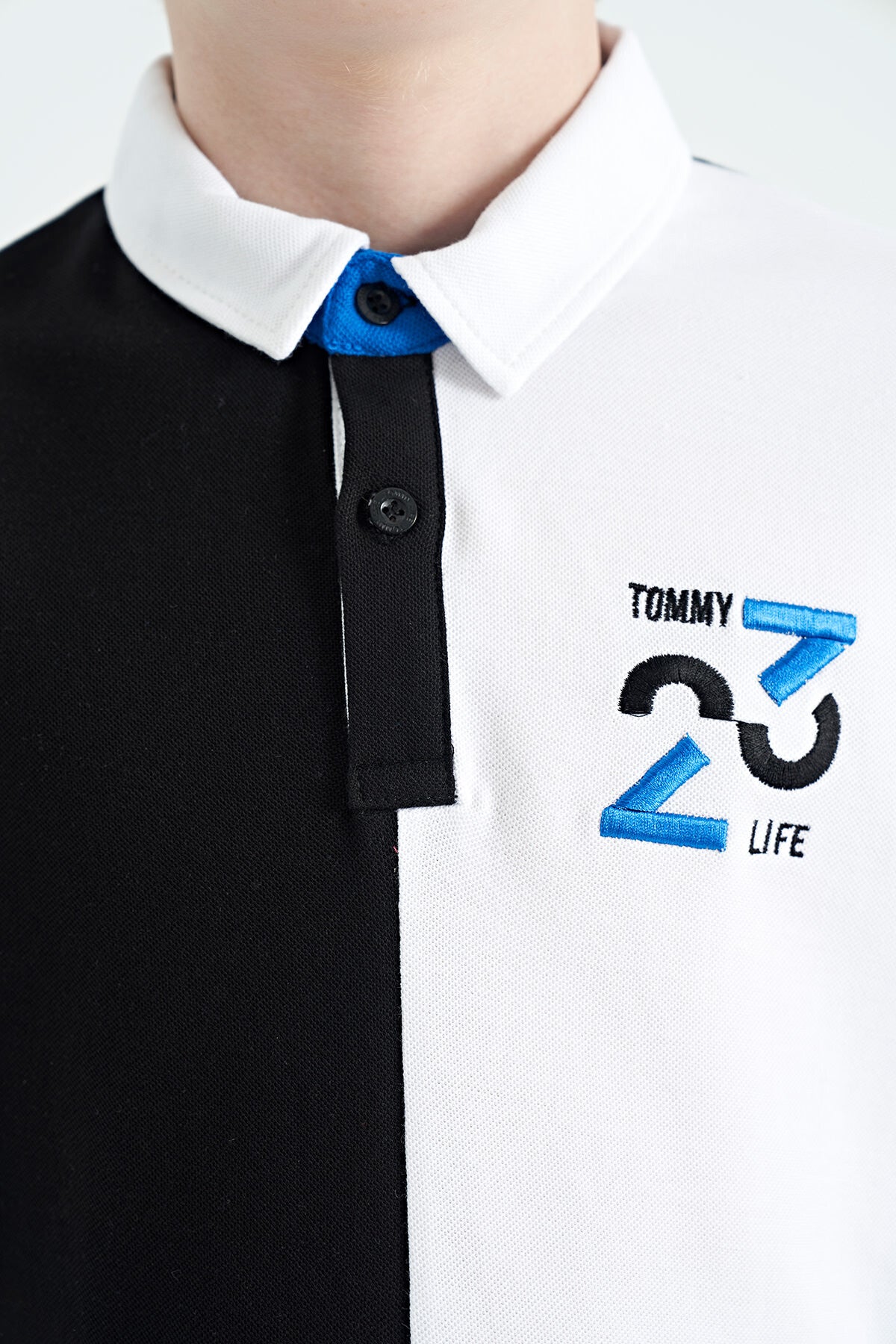 Black Color Block Embroidered Detailed Standard Pattern Polo Collar Boys T-Shirt - 11108