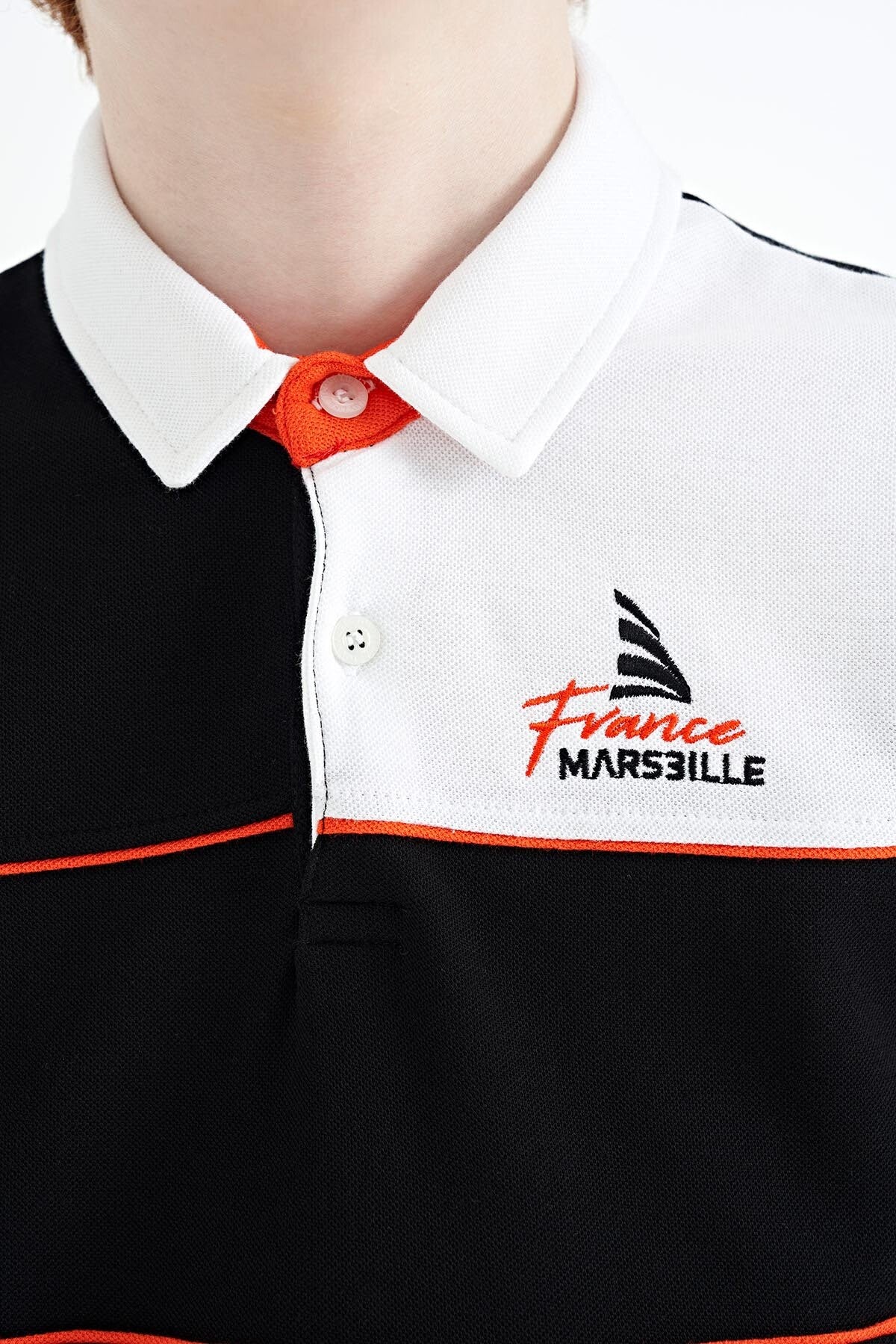 Black Color Block Embroidered Letter Detailed Standard Pattern Polo Collar Boys' T-Shirt - 11109