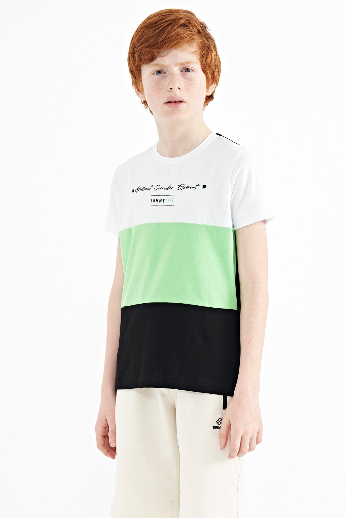 Black Color Block O Collar Print Detailed Standard Fit Boys T-Shirt - 11135