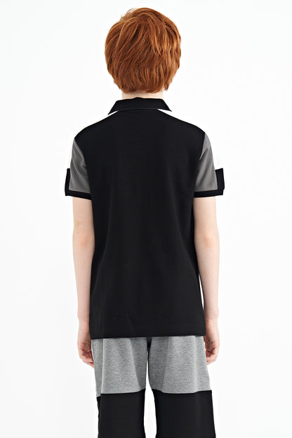 Black Color Blocked Shoulder Trim Detailed Standard Pattern Boys T-Shirt - 11155
