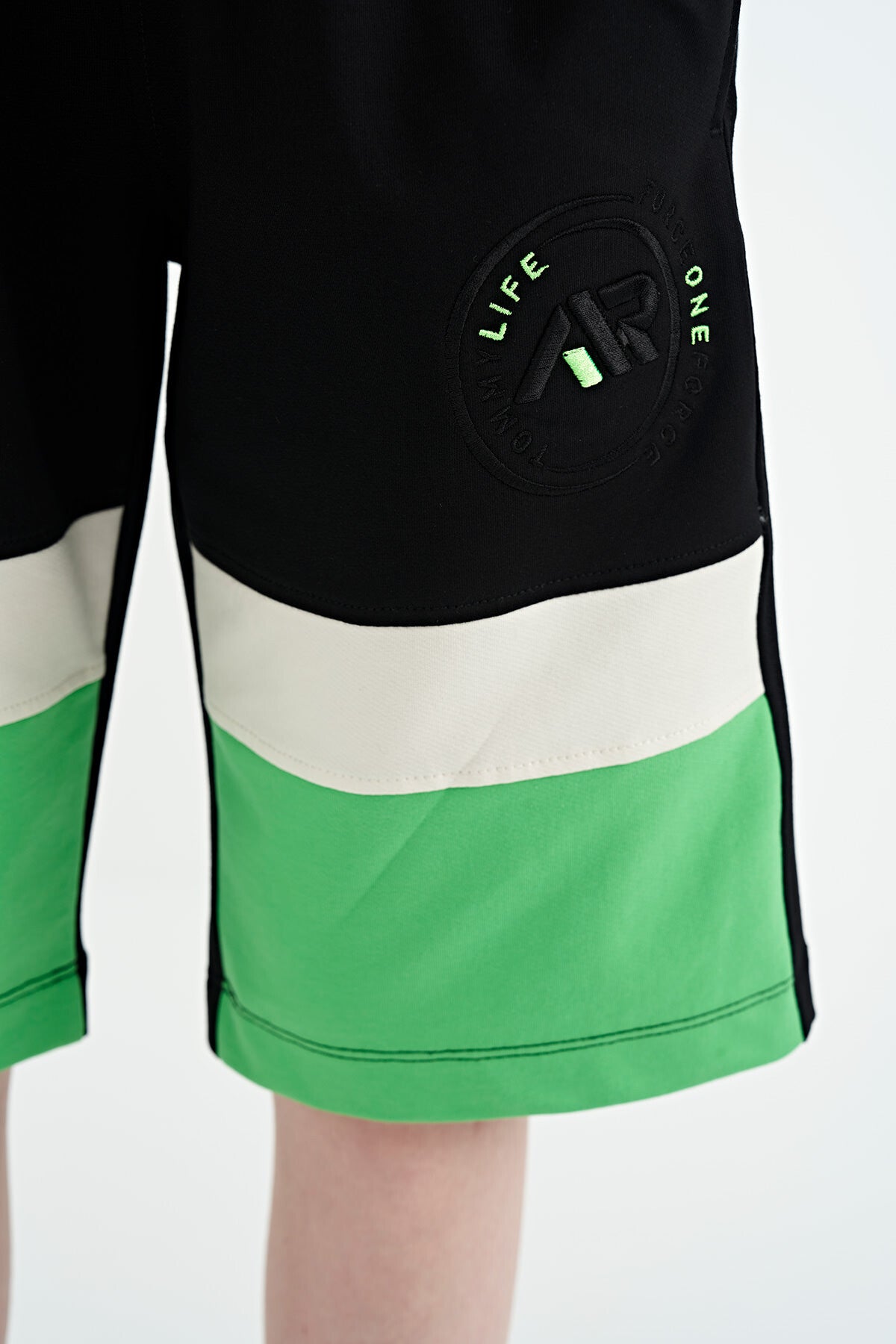 Black Color Printed Laced Embroidery Detailed Standard Pattern Boys Shorts - 11129