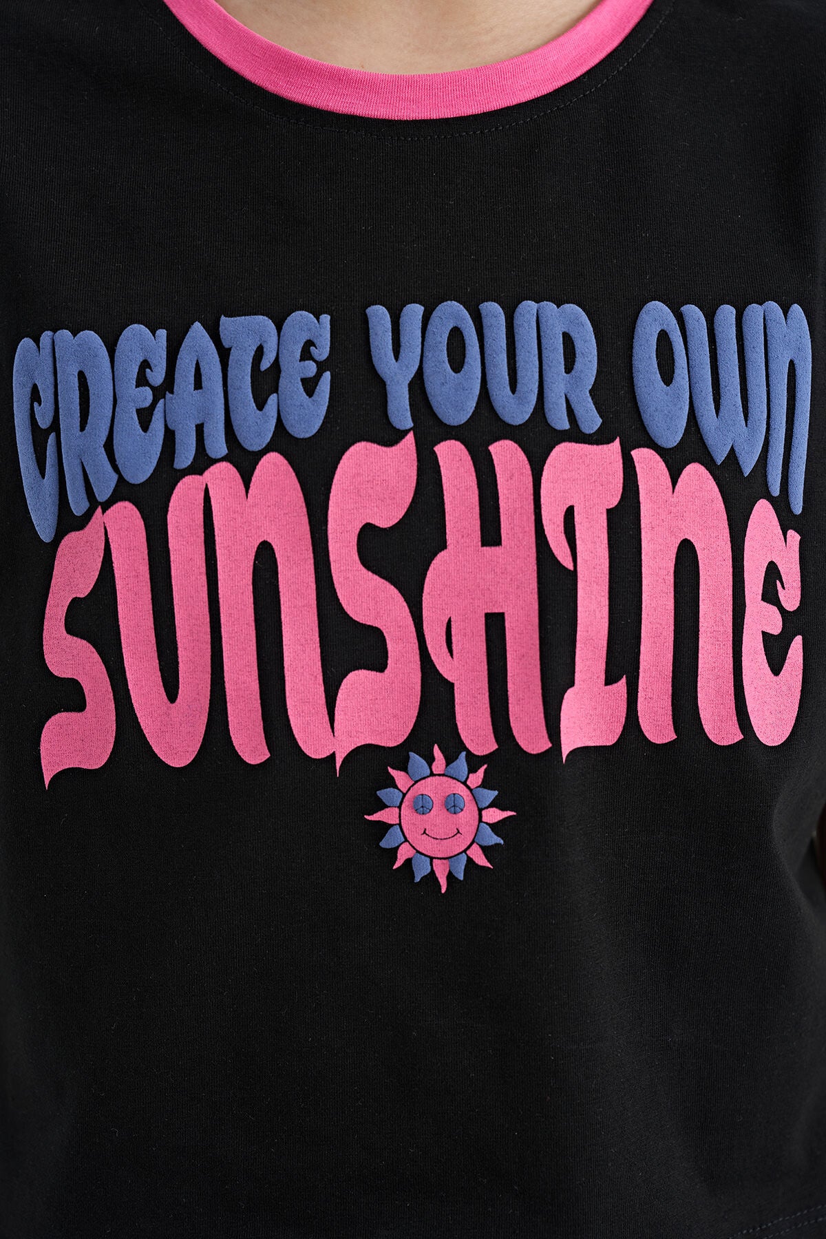 Black Color Print O Collar Oversize Short Sleeve Girl's T-Shirt - 75111