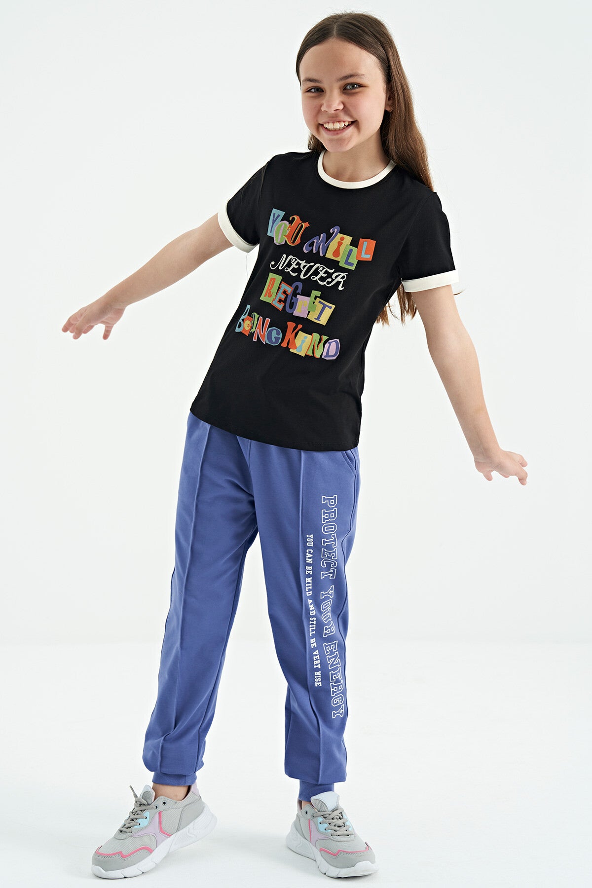 Black Color Detailed O Collar Comfort Fit Girls T-Shirt - 75109