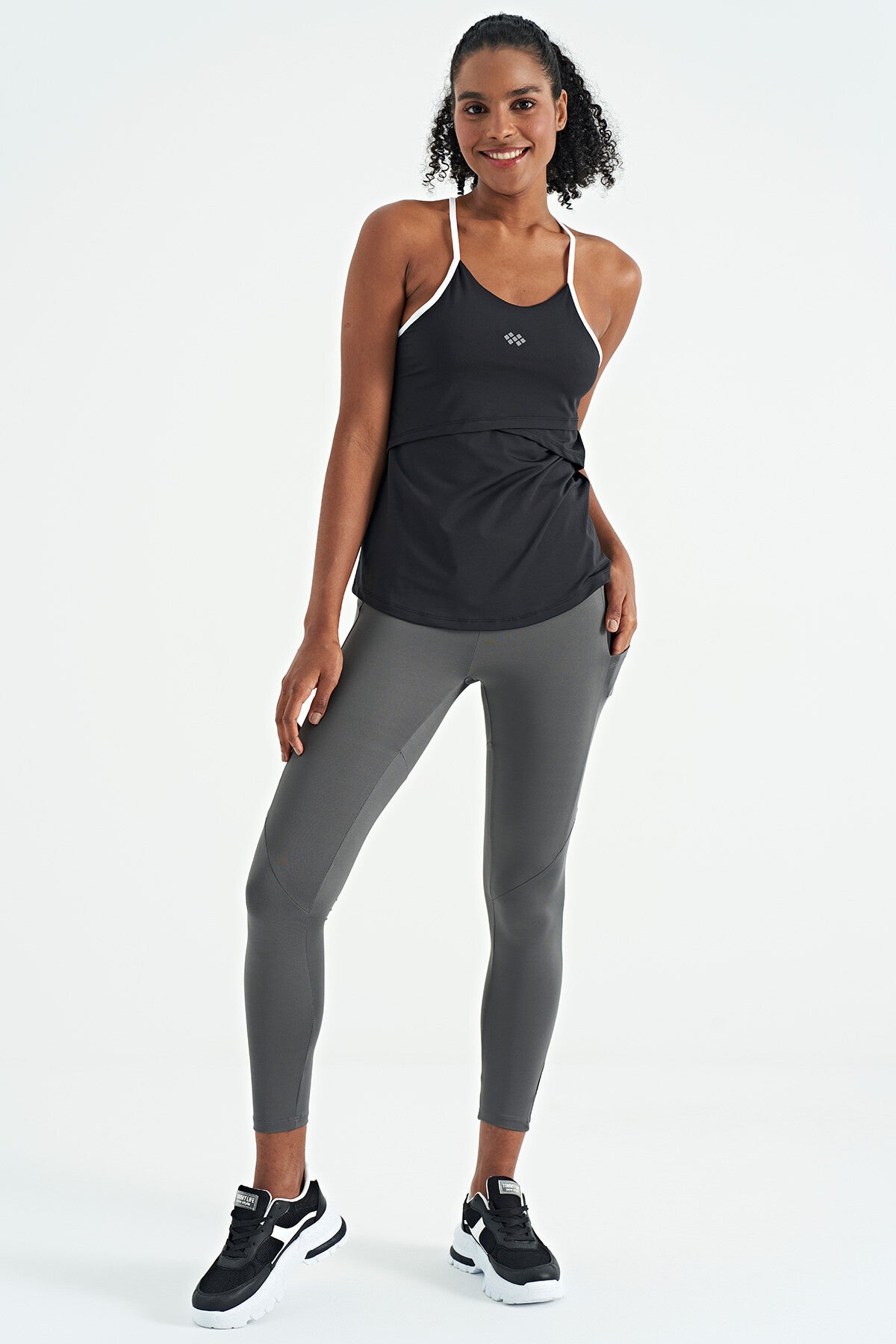 Black Back Cross Strap Detailed Standard Fit Women's Sports Singlet - 97261