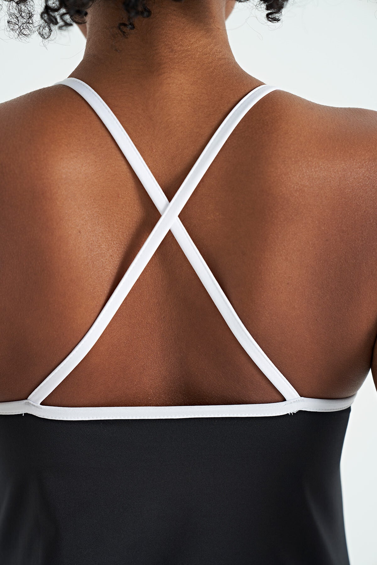 Black Back Cross Strap Detailed Standard Fit Women's Sports Singlet - 97261