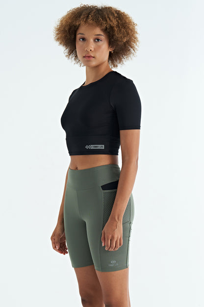 Black Backless Standard Fit O Collar Women's Crop T-Shirt - 97265