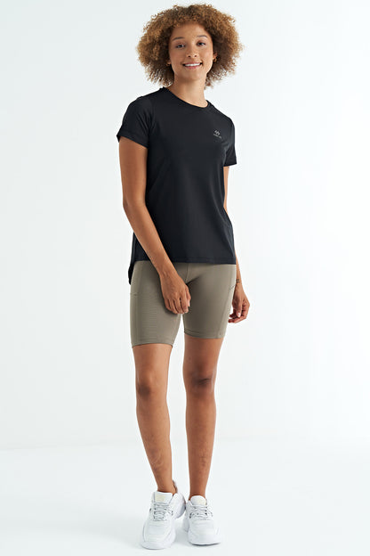 Black Back Slit Detailed O Collar Short Sleeve Standard Fit Women's T-Shirt - 97267