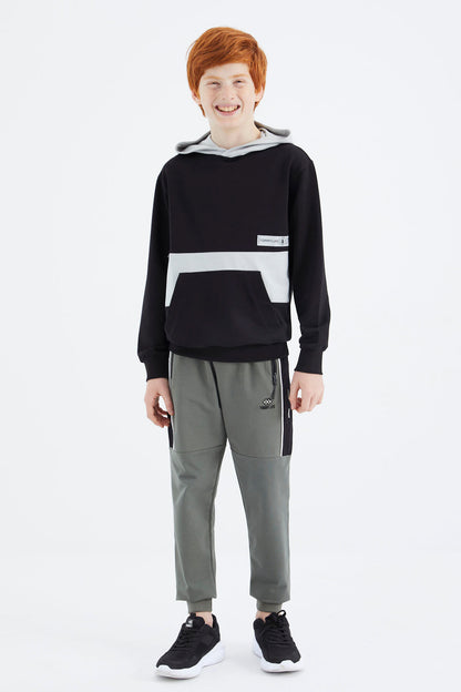 Black Standard Mold Boys' Sweatshirt - 11179