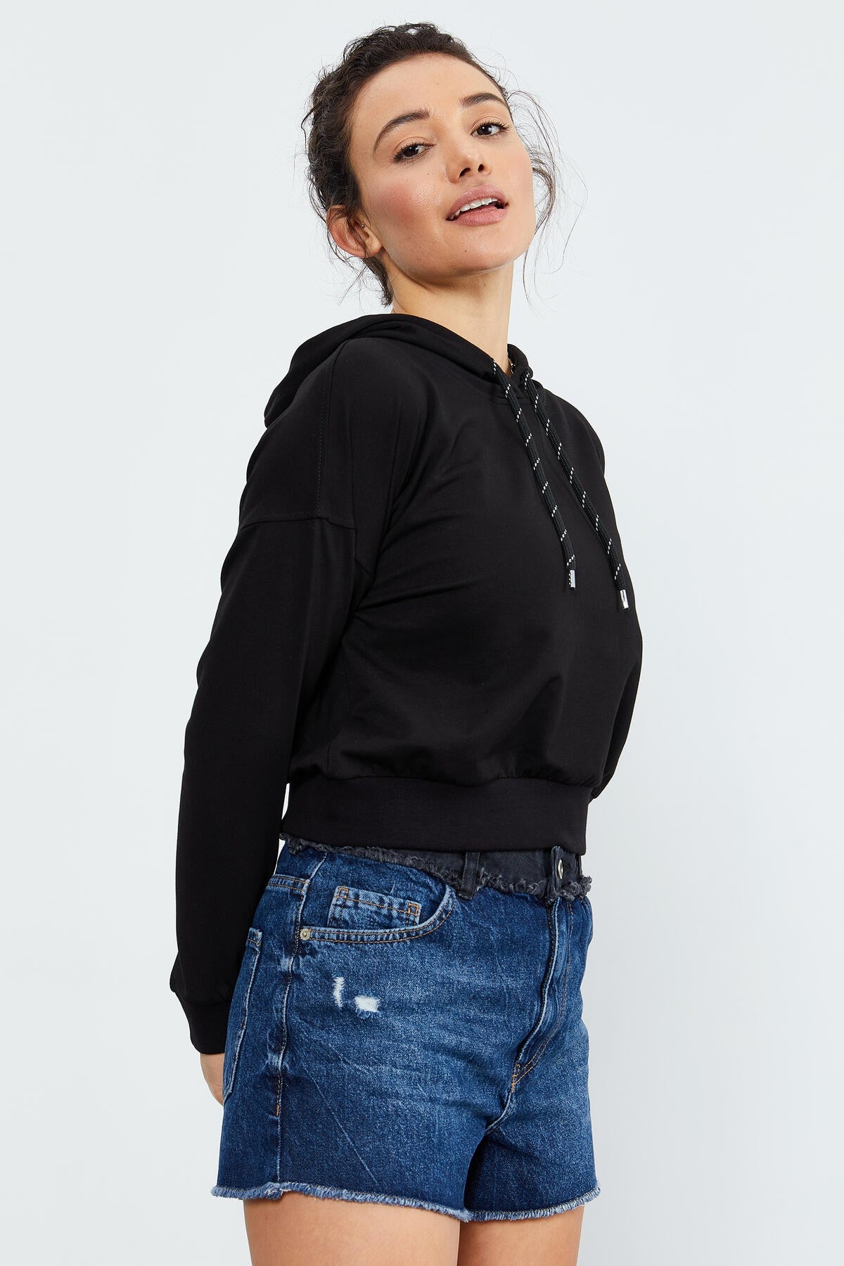 Black Long Sleeve Comfort Fit Hooded Women's Sweatshirt - 97115