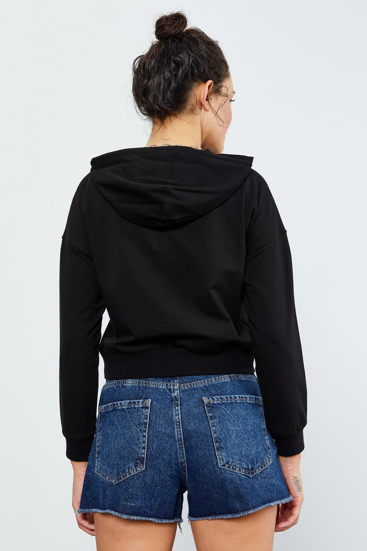 Black Long Sleeve Comfort Fit Hooded Women's Sweatshirt - 97115