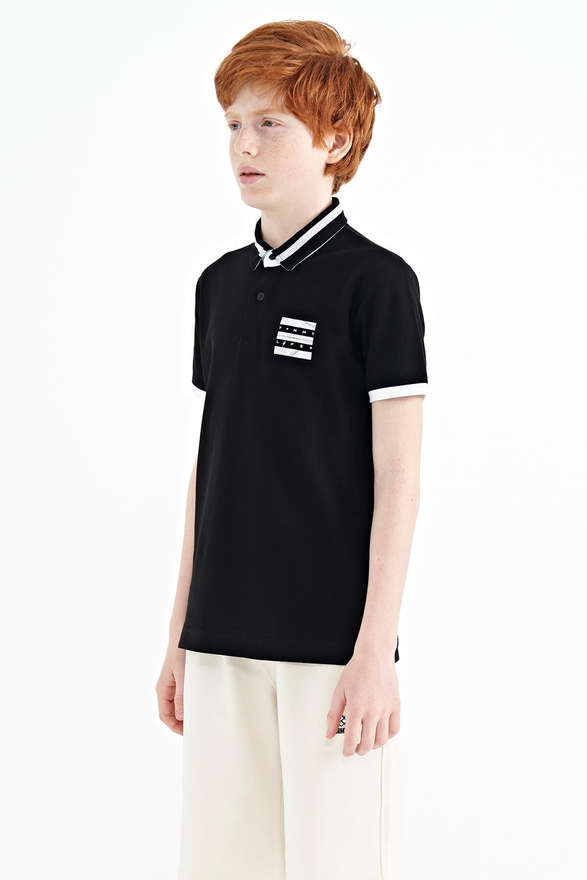 Black Collar Color Block Print Detailed Standard Cut Boys T-Shirt - 11111