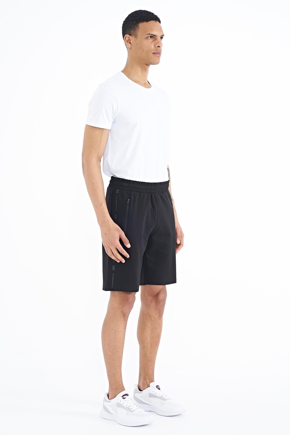 Alfred Black Standard Fit Men's Shorts - 81244