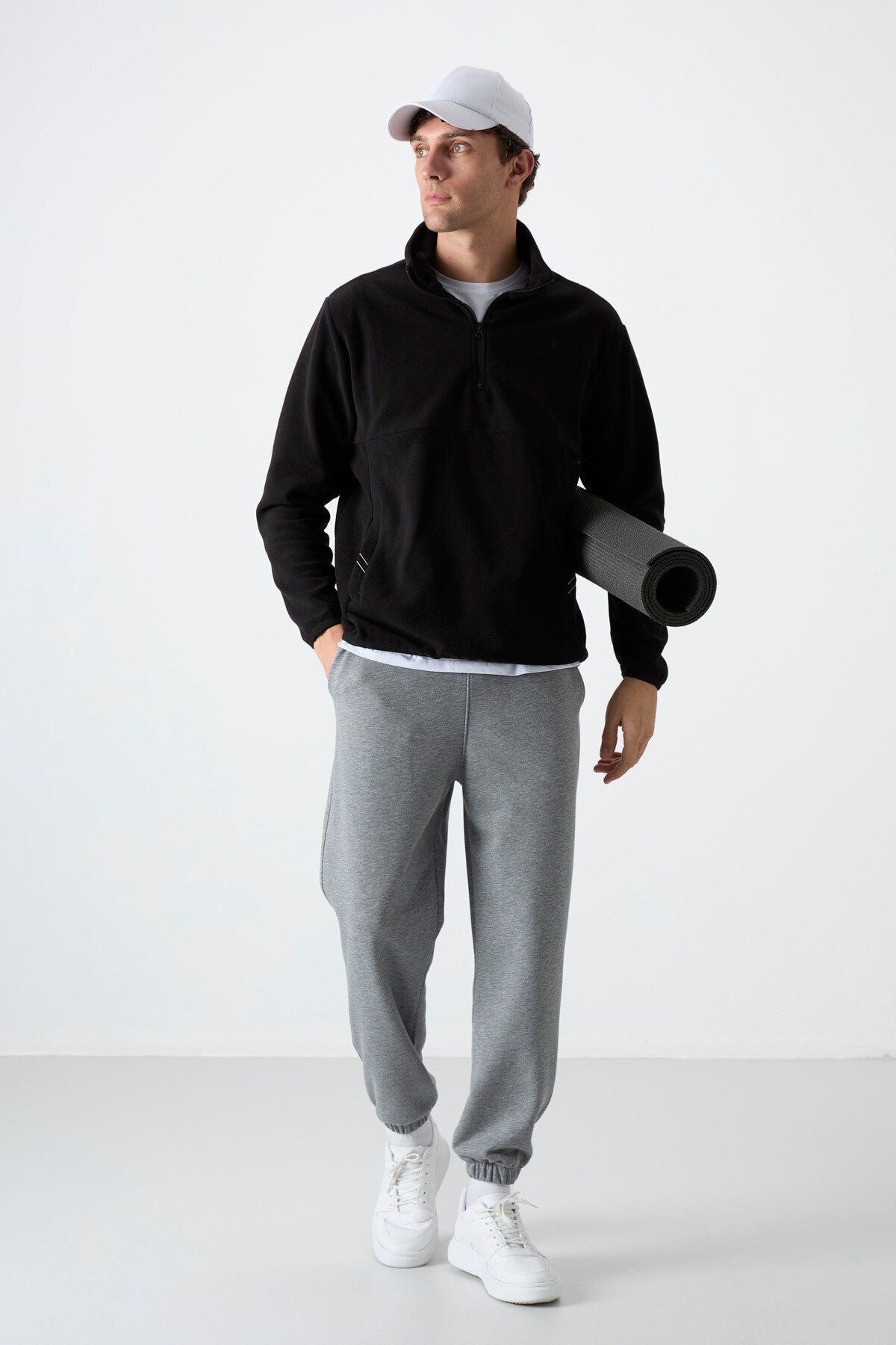 Black Half-Zip Sweatshirt Slim Fit Stand Collar Men's Fleece - 87891