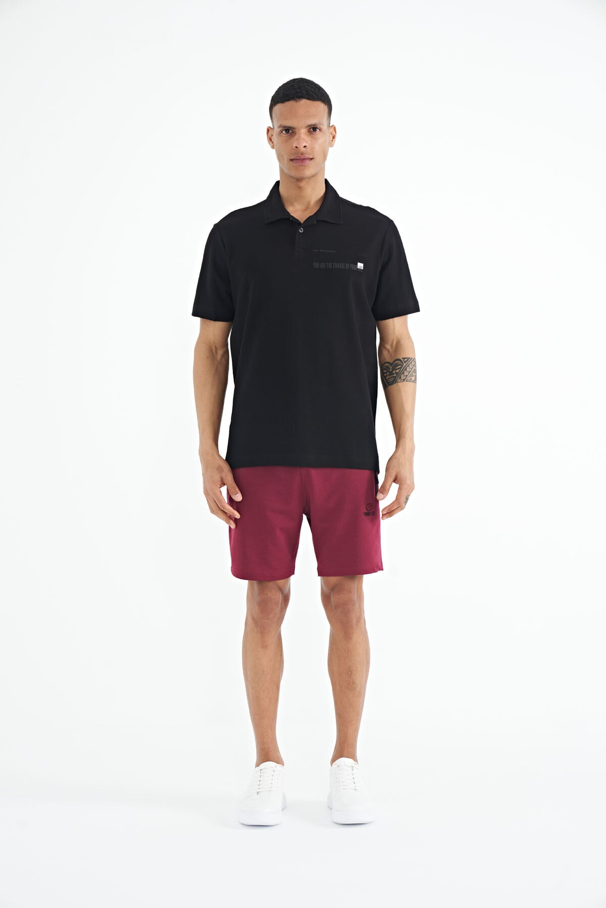 Black Print Standard Fit Polo Collar Men's T-shirt - 88236