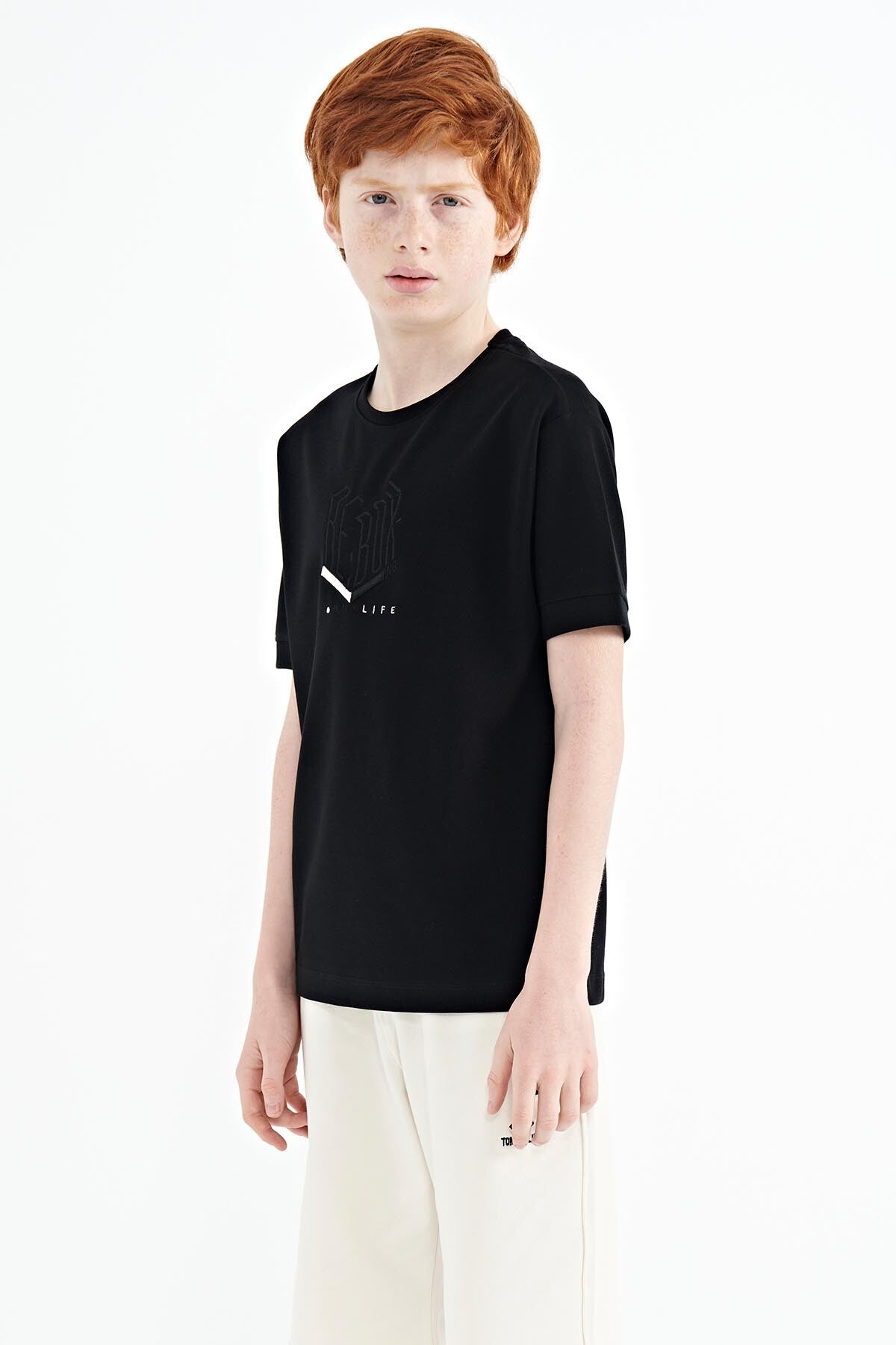 Black Embroidered O Collar Oversize Boys T-Shirt - 11151