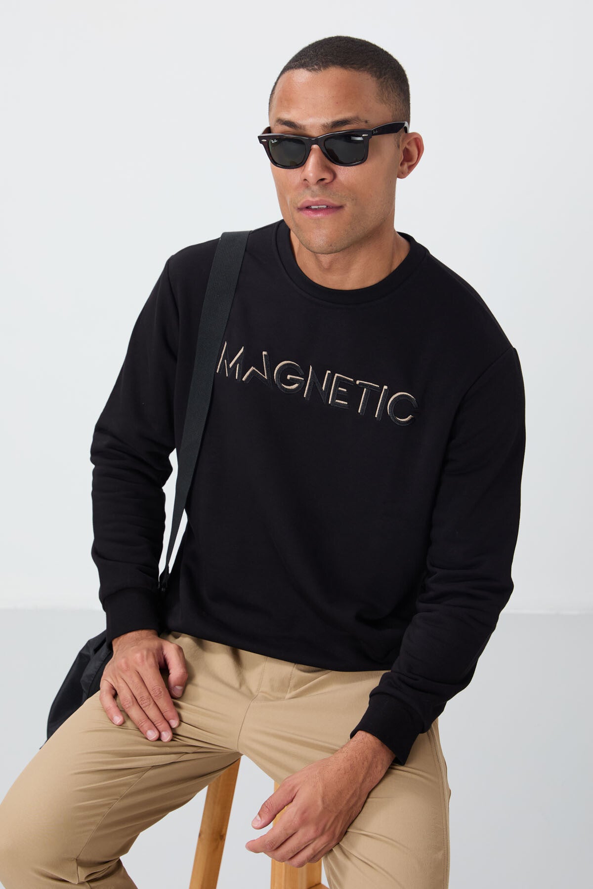 Black Embroidered  Comfort Fit Polar Lined Men's Sweatshirt - 88020