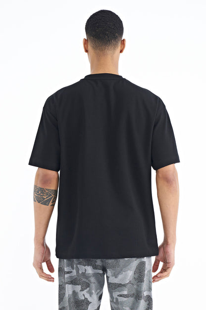 Black Embroidered Oversize O Collar Men's T-Shirt - 88178