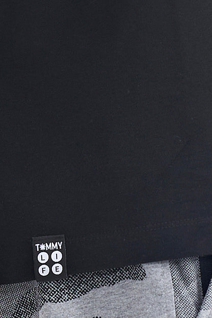 Black Embroidered Oversize O Collar Men's T-Shirt - 88178