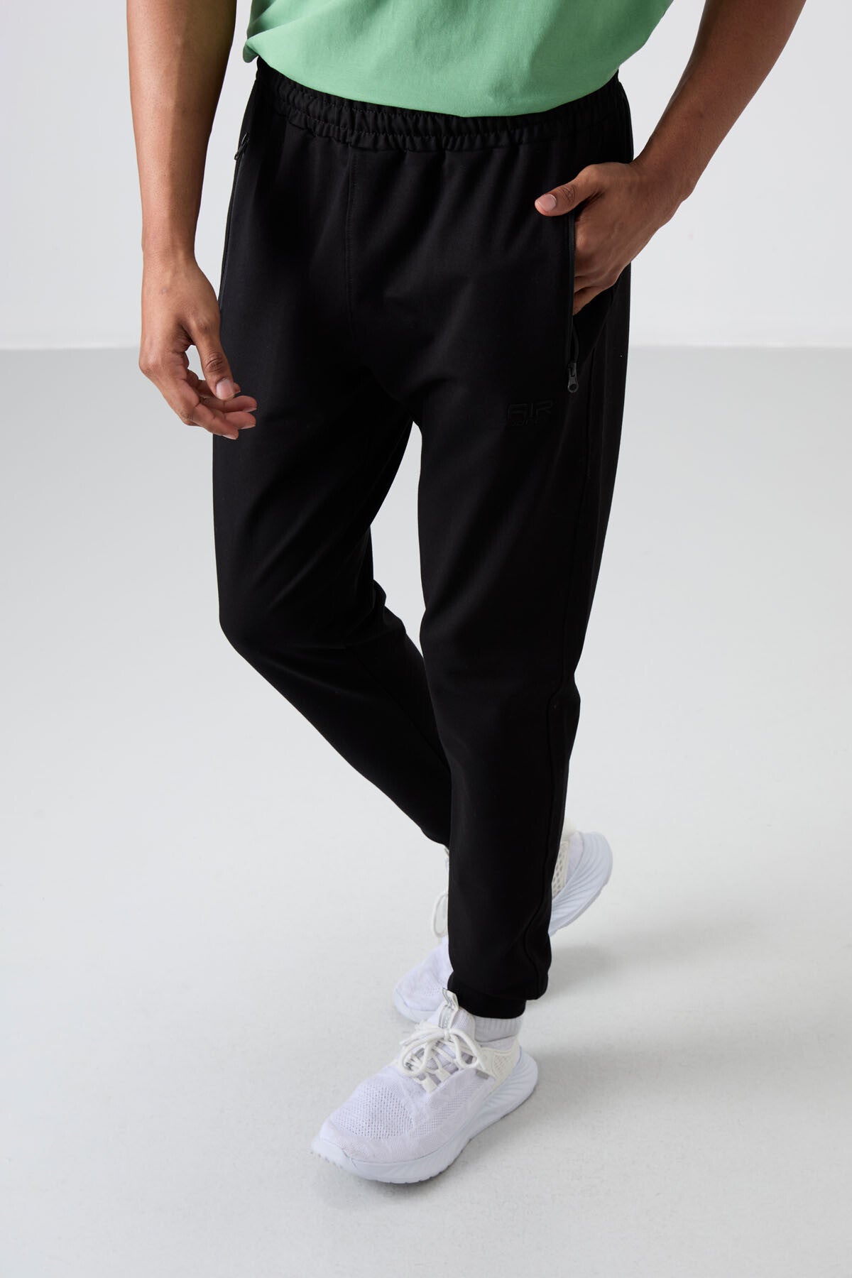 Rory Black Jogger Men's Tracksuit Bottom - 84909