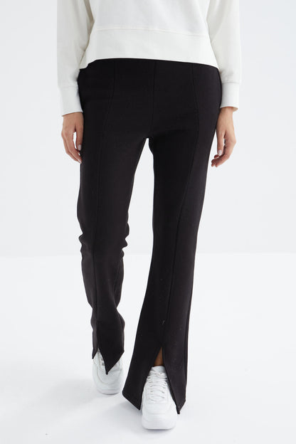 Black High Waist Front Slit Detailed Side Pocket Comfortable Fit Women's Tracksuit Bottom - 94625