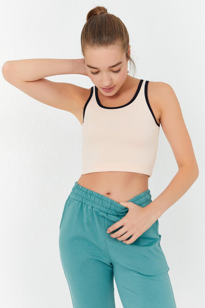 Somon Basic Zero Sleeve Narrow Fit U Collar Women's Crop Top Singlet - 97162