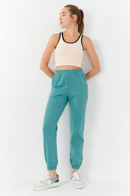 Somon Basic Zero Sleeve Narrow Fit U Collar Women's Crop Top Singlet - 97162