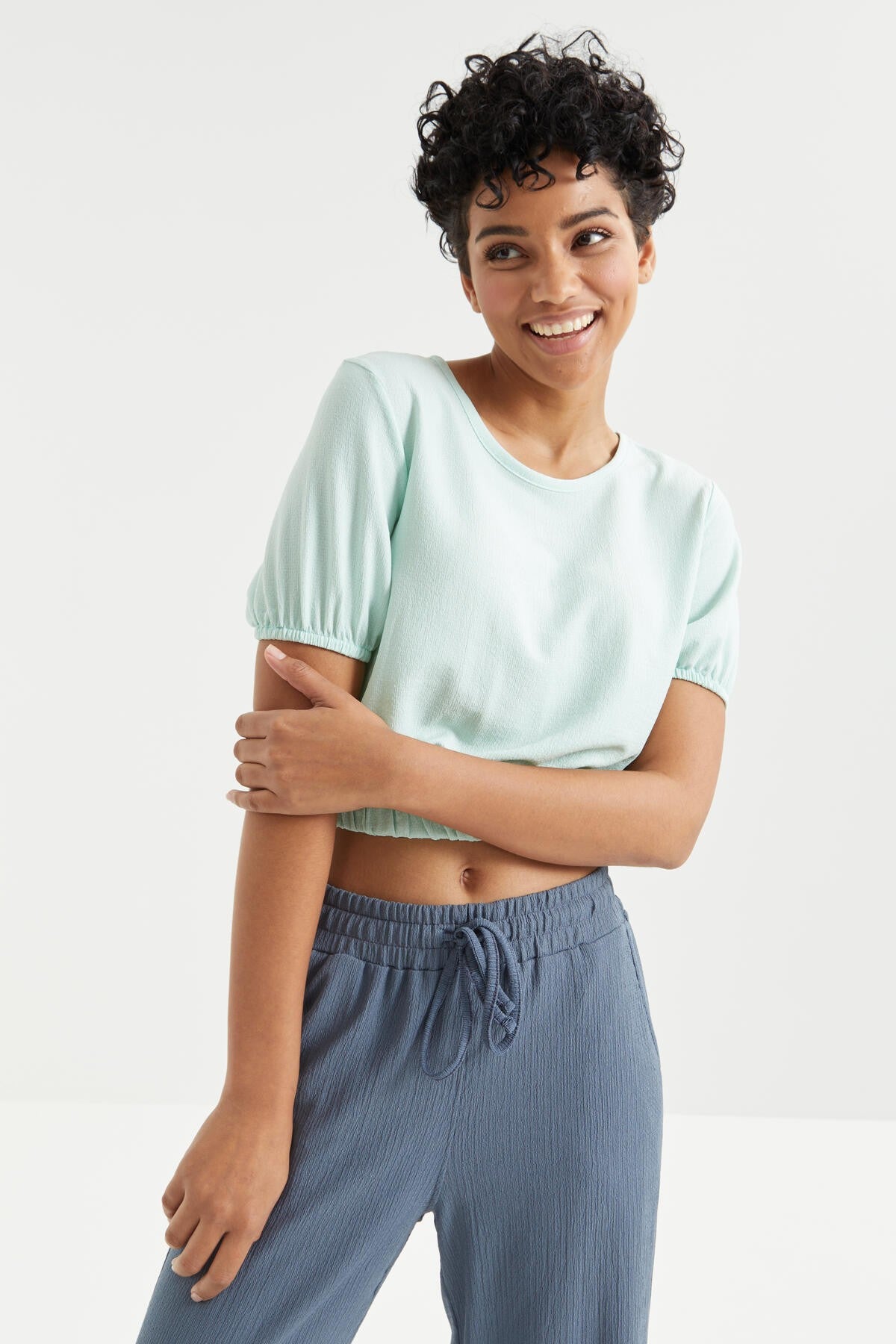 Light Green Balloon Sleeve Collar Elastic Waist Crinkle Fabric Women's Crop Top T-Shirt - 97221