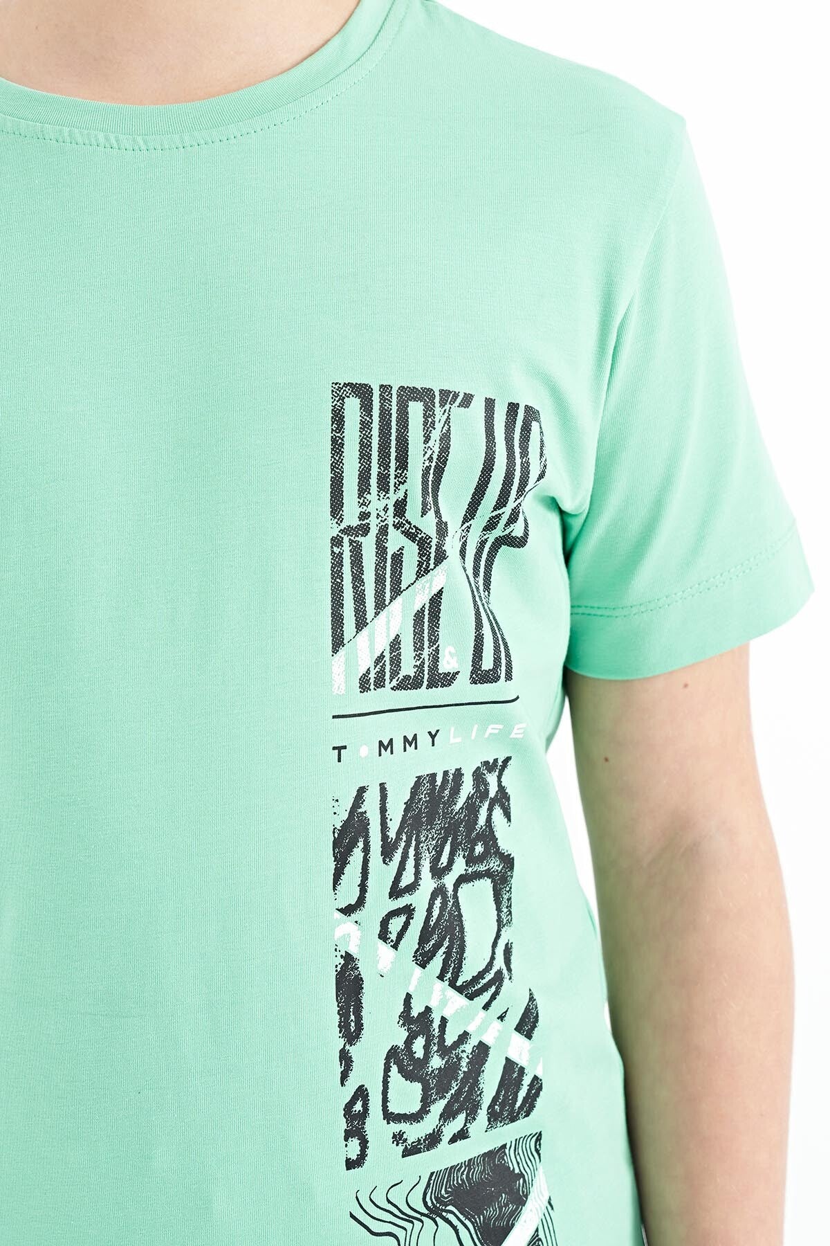 Forest Green Print Detailed O Collar Standard Fit Boys T-Shirt - 11104