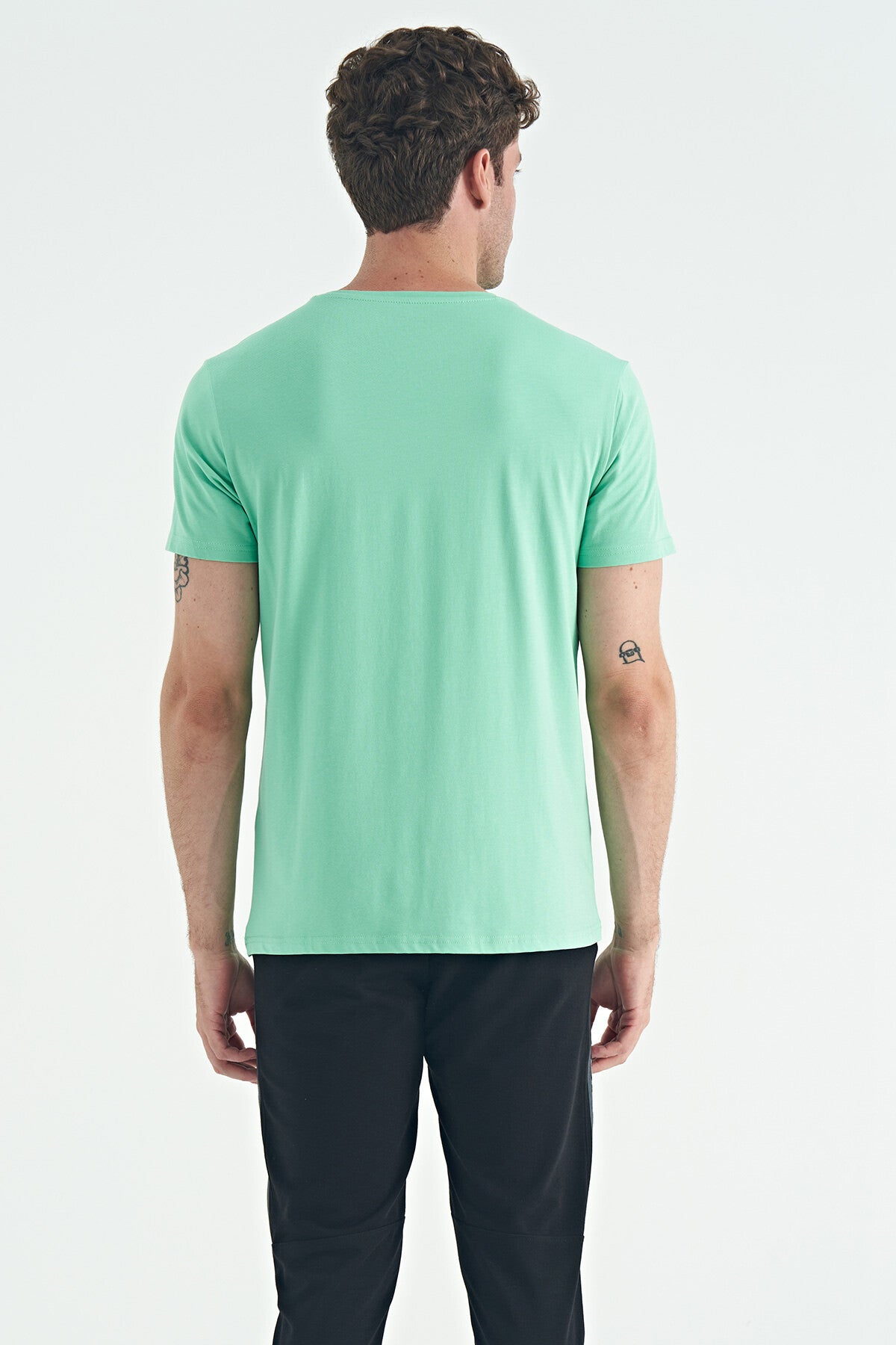 Elvis Water Green Standard Fit Men's T-Shirt - 88218
