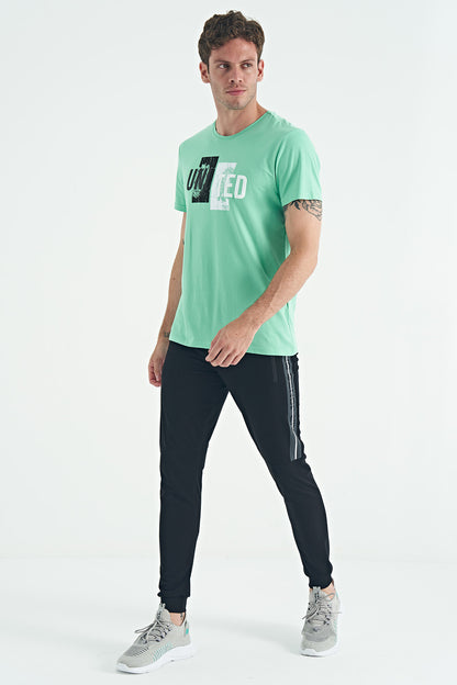 Elvis Water Green Standard Fit Men's T-Shirt - 88218