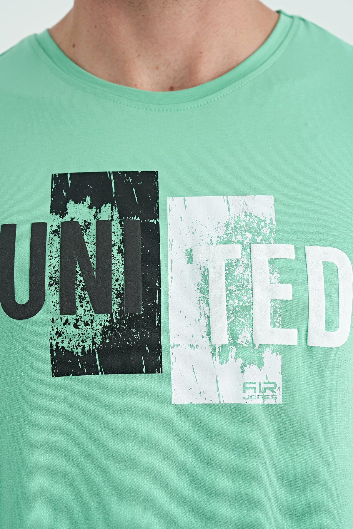 Elvis Water Green Standard Fit Men's T-Shirt - 88218
