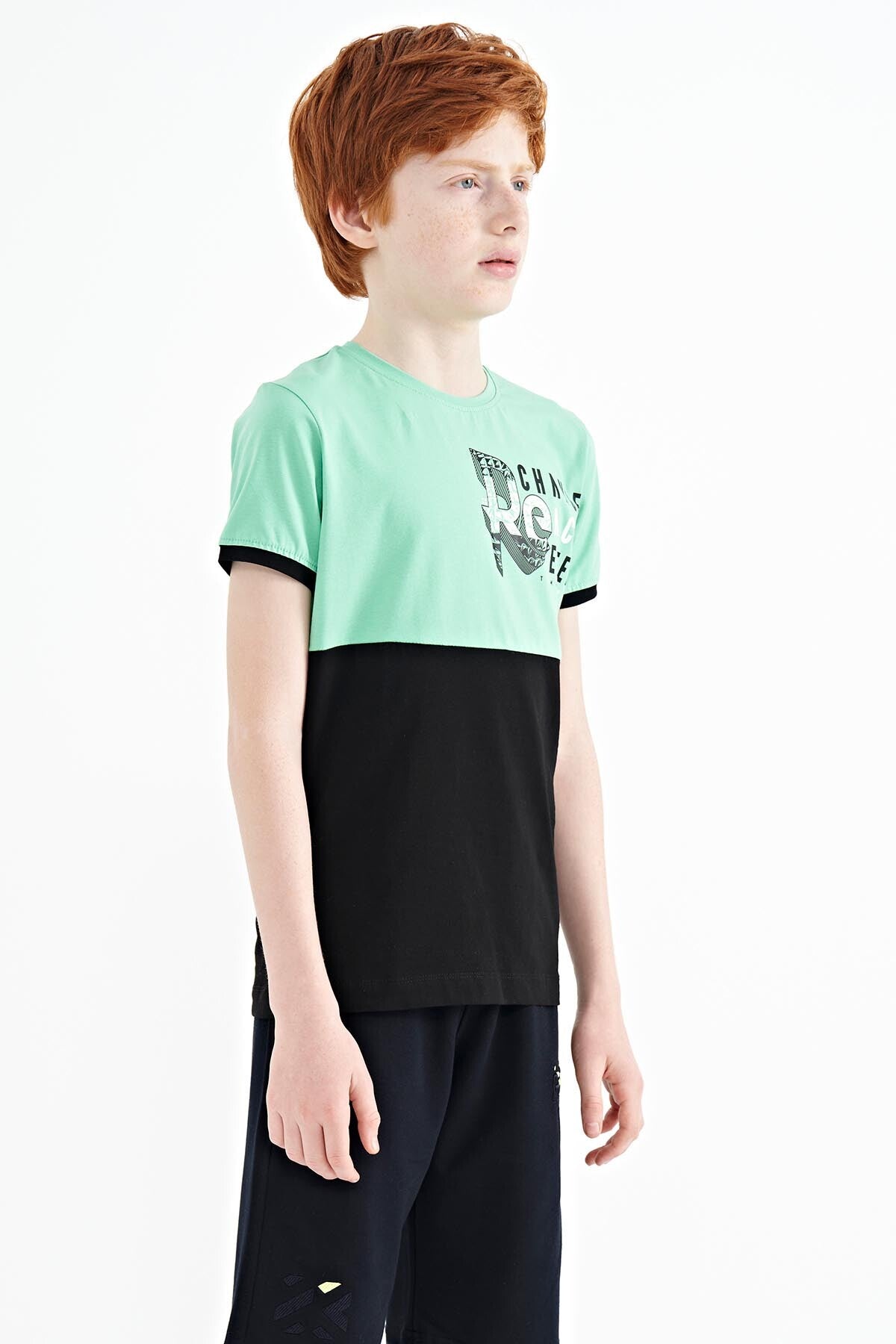 Print Detailed Color Blocked Standard Fit O Collar Boys T-Shirt - 11107