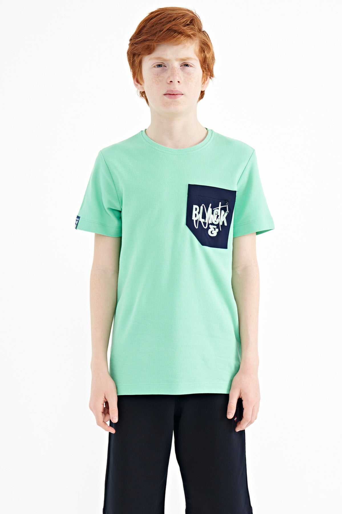 Light Green Front Pocket Embroidered O Collar Standard Fit Boys' T-Shirt - 11116