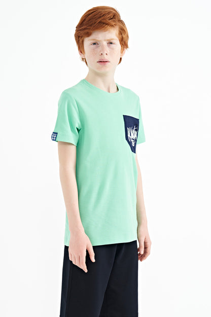 Light Green Front Pocket Embroidered O Collar Standard Fit Boys' T-Shirt - 11116