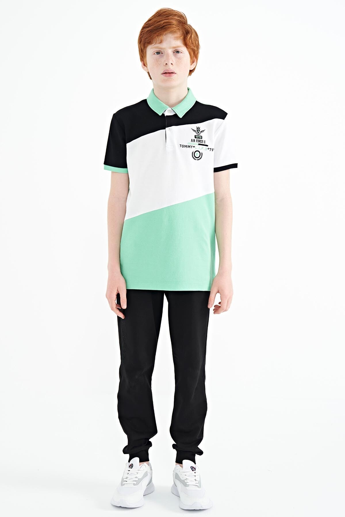 Block Embroidered Detailed Standard Pattern Polo Collar Boys T-Shirt - 11088
