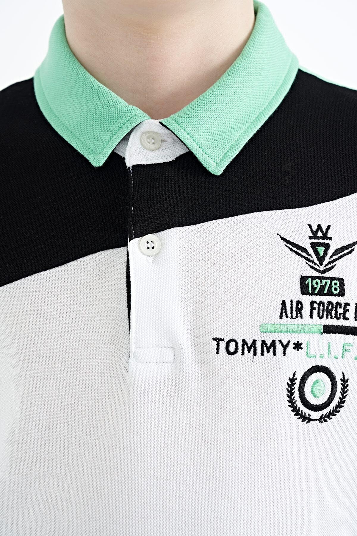 Block Embroidered Detailed Standard Pattern Polo Collar Boys T-Shirt - 11088