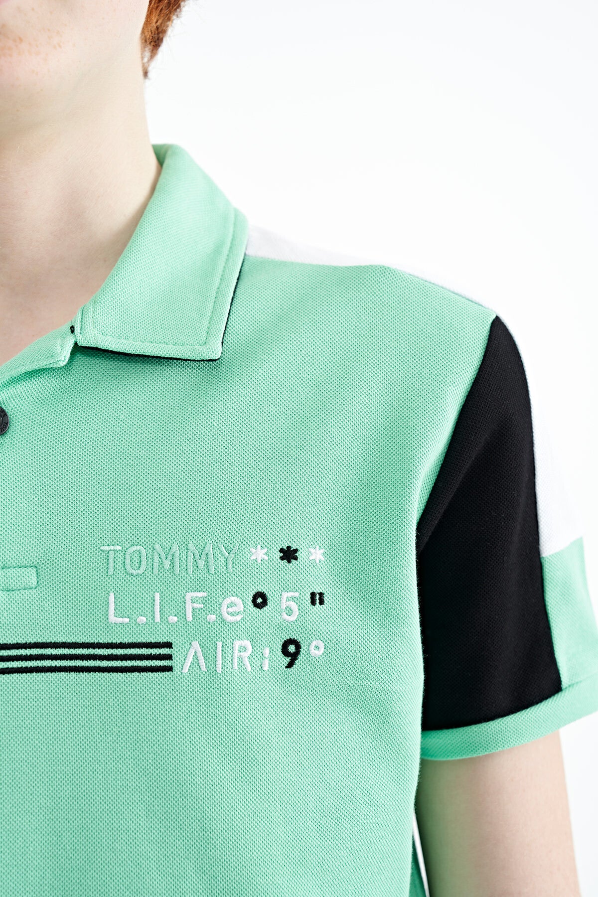 Color Blocked Shoulder Trim Detailed Standard Fit Boys T-Shirt - 11155