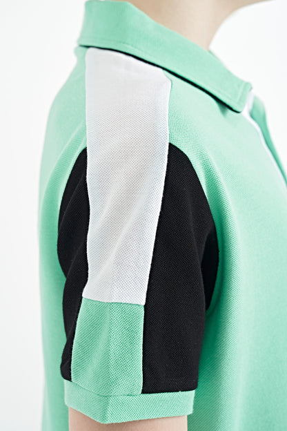 Color Blocked Shoulder Trim Detailed Standard Fit Boys T-Shirt - 11155