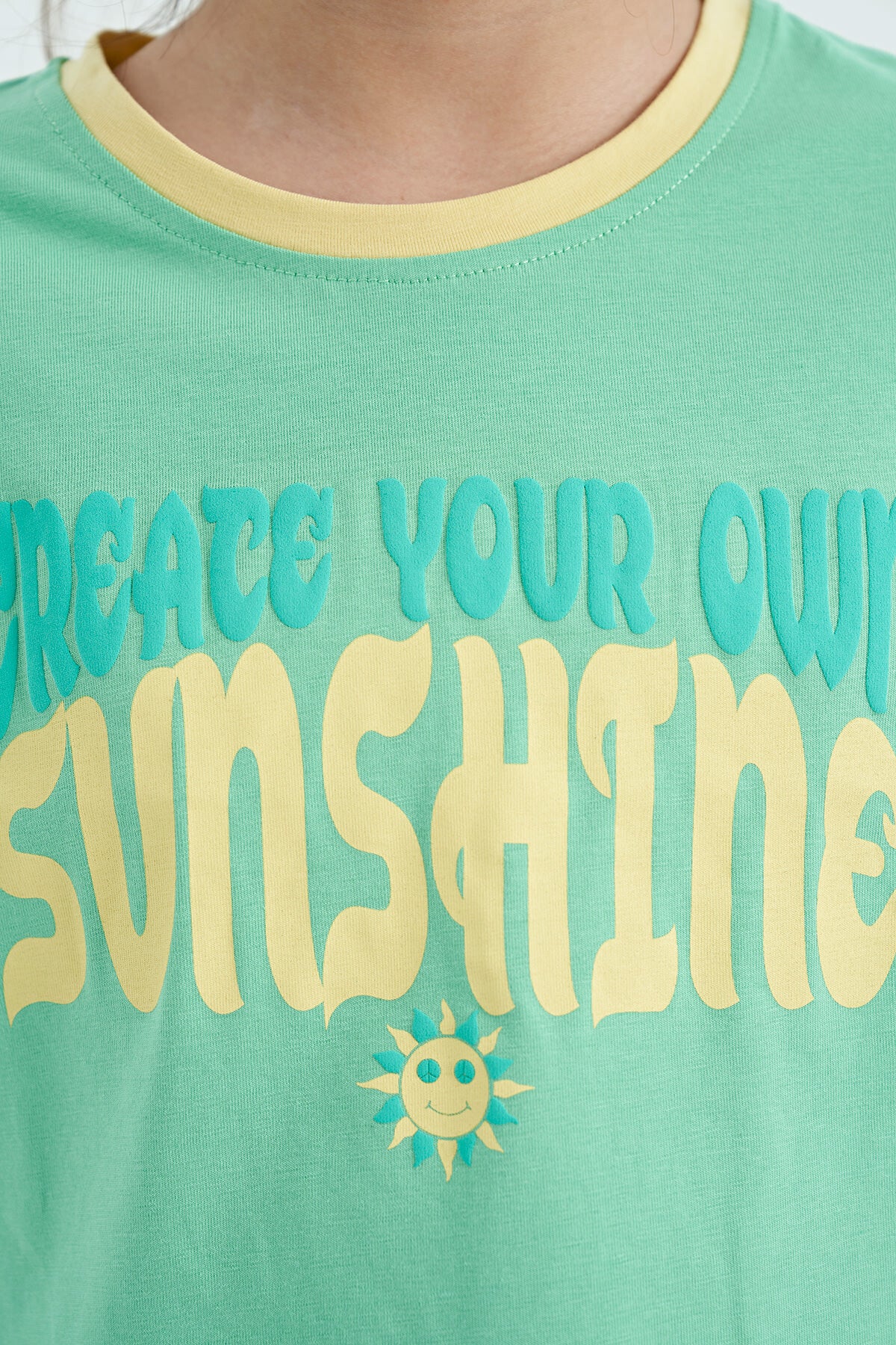 Mint Green Color Print O Collar Oversize Short Sleeve Girls' T-Shirt - 75111
