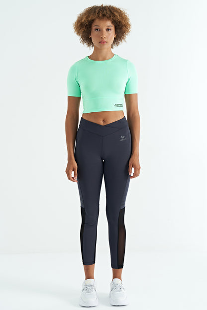 Backless Standard Fit O Collar Women's Crop T-Shirt - 97265