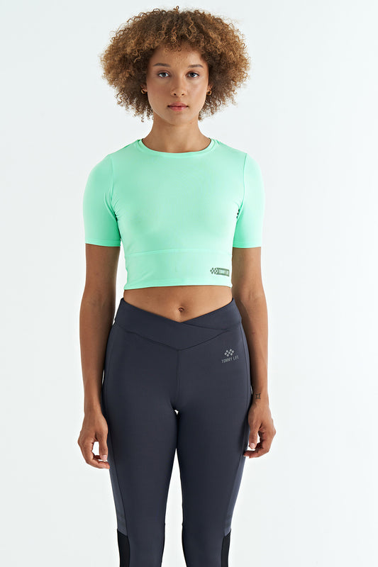 Backless Standard Fit O Collar Women's Crop T-Shirt - 97265