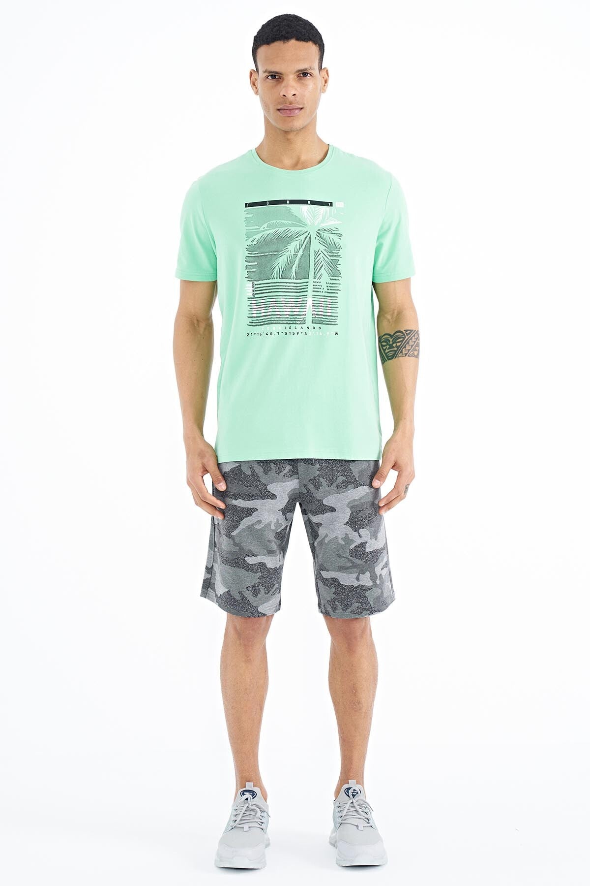 Forest Green Slogan Printed O Collar Standard Fit Men's T-shirt - 88190