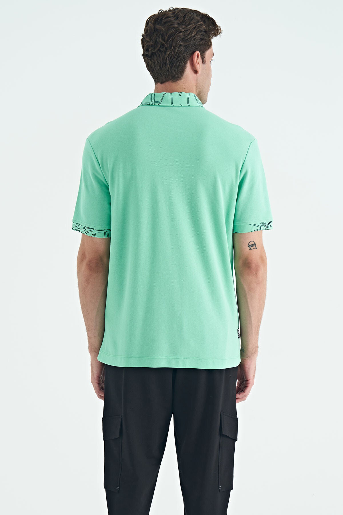 Embroidered Print Detailed Standard Cut Polo Collar Men's T-Shirt - 88239