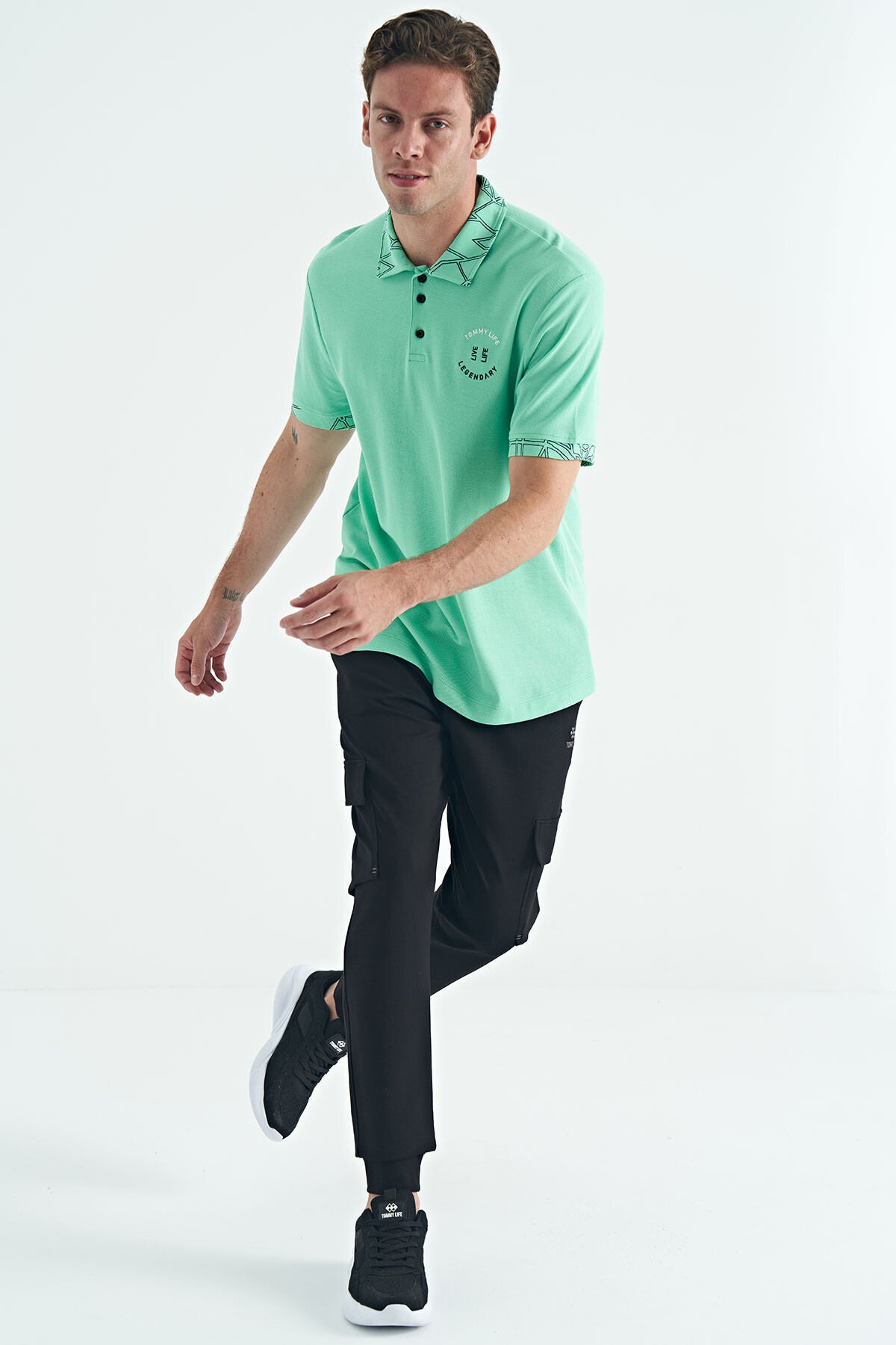 Embroidered Print Detailed Standard Cut Polo Collar Men's T-Shirt - 88239