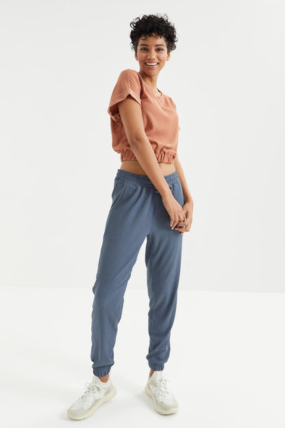 Cinnamon Basic O Collar Waist Elastic Crinkle Fabric Women's Crop Top T-Shirt - 97227