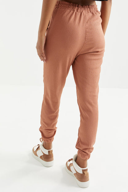 Cinnamon Waist-Gathered Laced Jogger Crinkled Fabric Women's Tracksuit Bottom - 94620