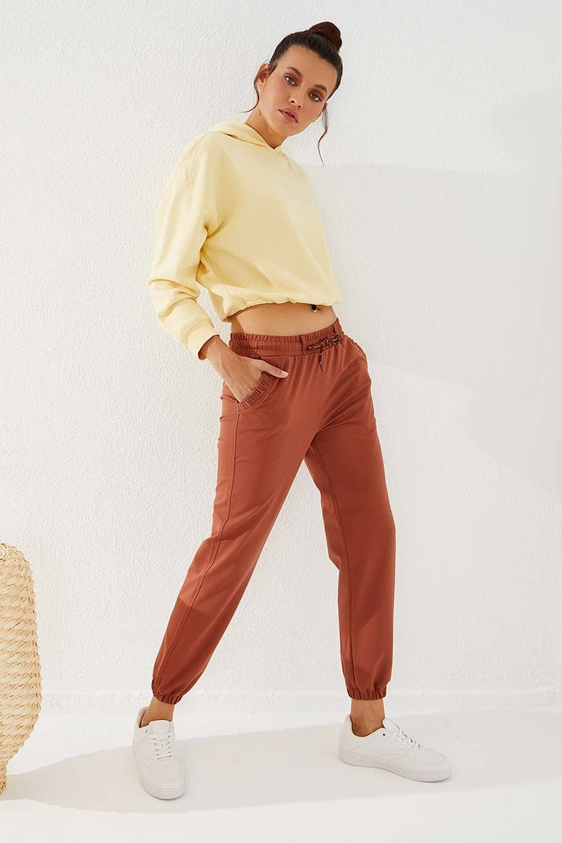 Cinnamon Pleated Pocket Comfort Fit Elastic Cuff Women's Tracksuit Bottom - 94580