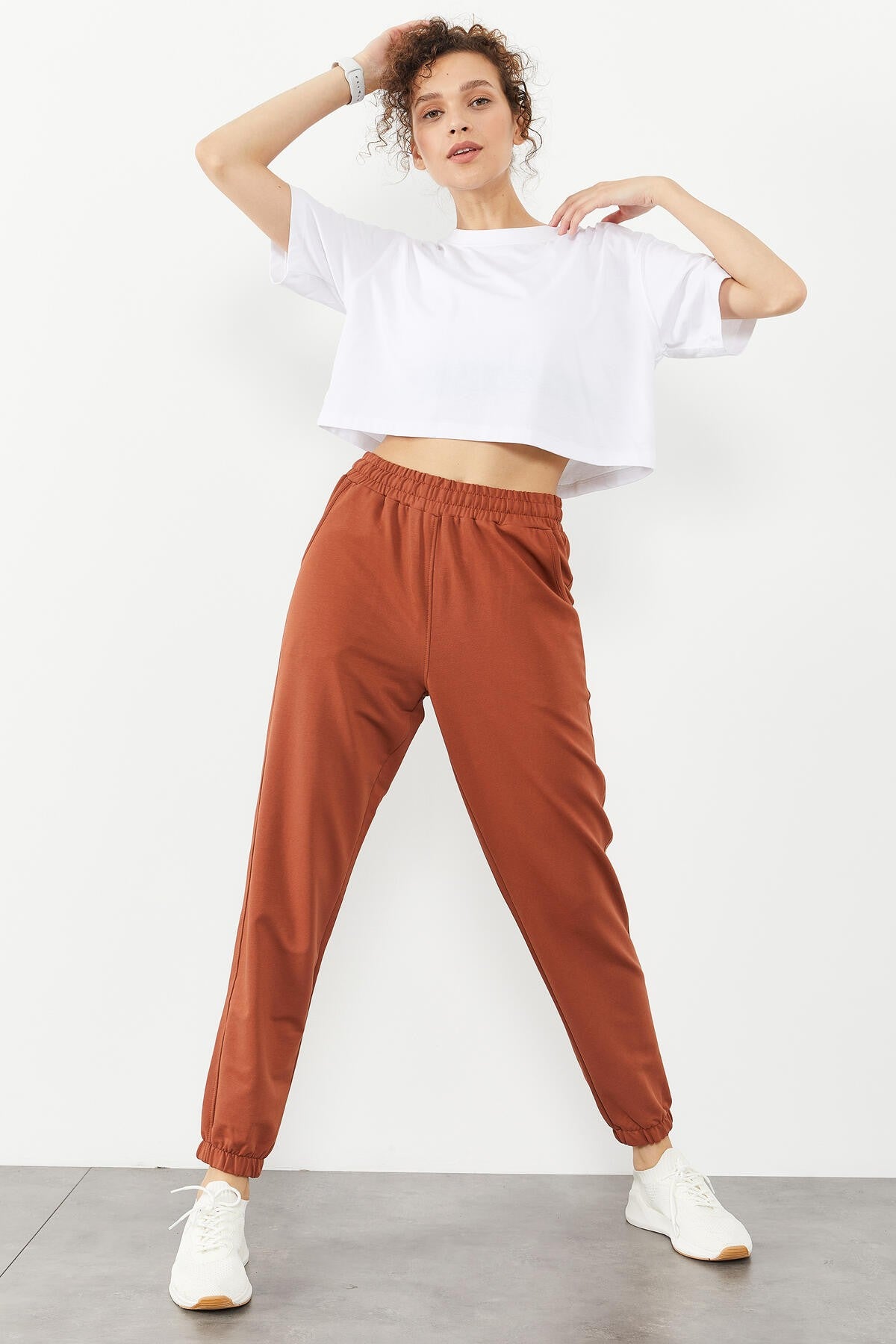Cinnamon Pocket High Waist Comfort Fit Elastic Cuff Women's Tracksuit Bottom - 94583