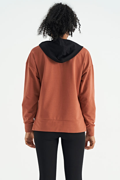 Cinnamon Women's Hooded Kangaroo Pocket Women's Oversize Sweatshirt - 97161