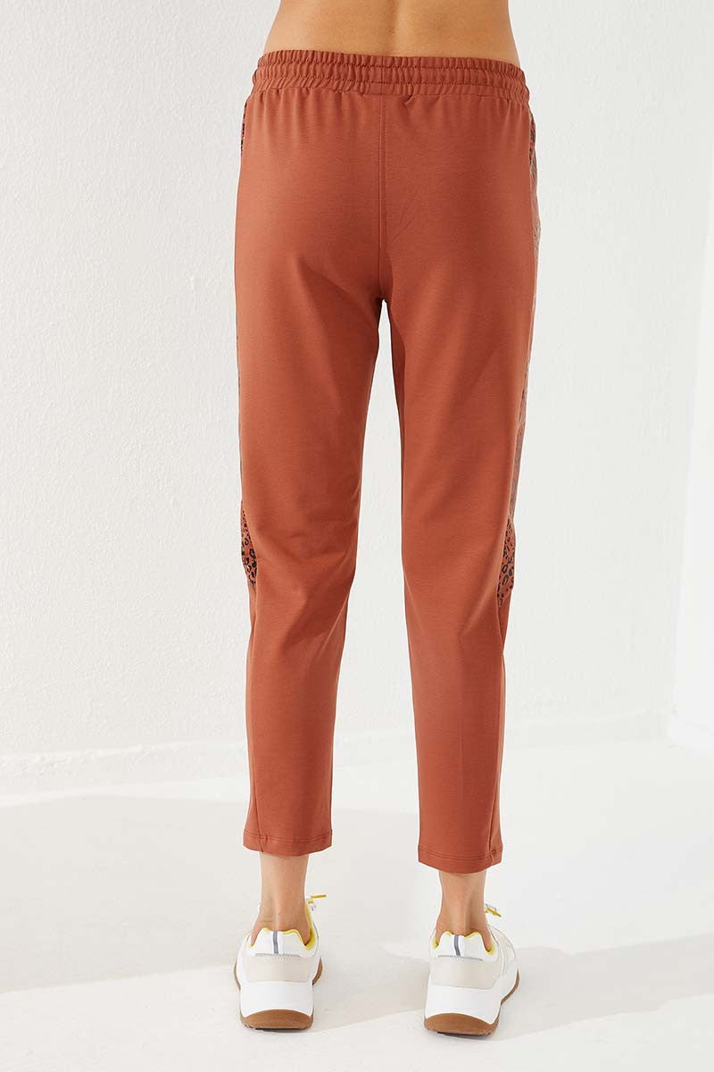 Cinnamon Sides Leopard Print Comfort Fit Slim Leg Women's Tracksuit Bottom - 94572